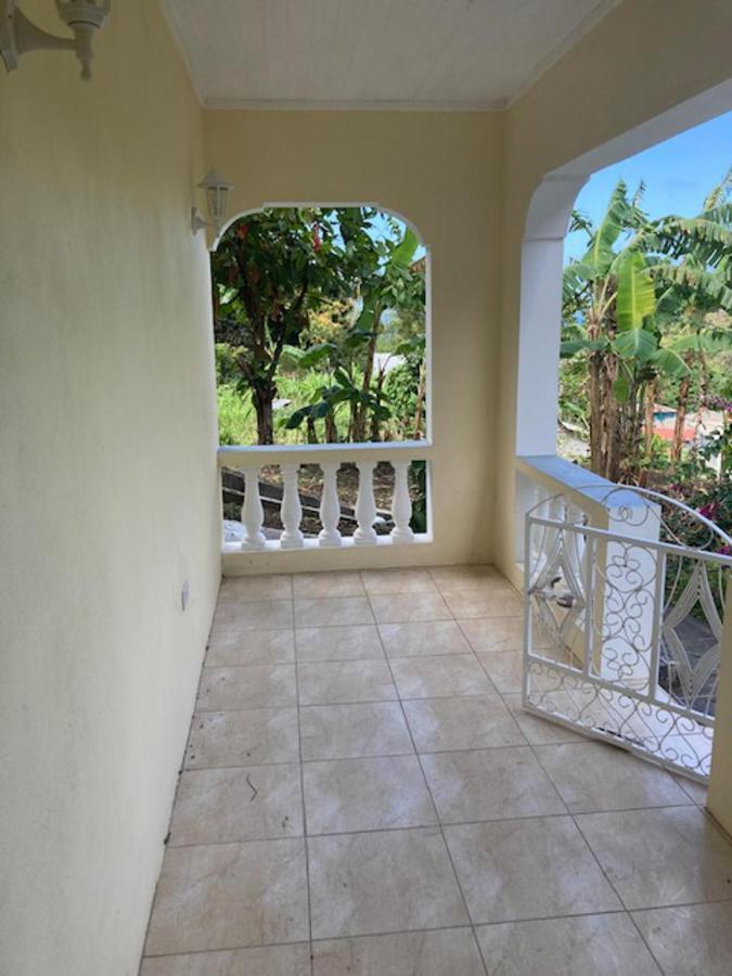 Mount Nesbit Stunning 2-Bed Apartment In Grand Roy Grenada מראה חיצוני תמונה